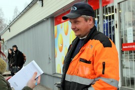 Petri Jääskeläinen kallistuisi Liedon suuntaan. Jääskeläinen toivoo palvelujen säilyvän Tarvasjoella jatkossakin.