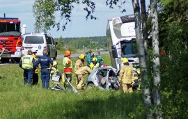 Ysitien onnettomuus vaati kaksi kuolonuhria. Kuva: Simo Päivärinta.