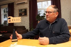 Ensi Kullan harvinainen sukunimi on peräisin nykyisin Salossa sijaitsevasta kantatalosta. Suvun juuria on tutkittu 1500-luvulle asti.