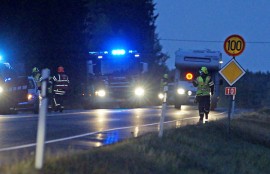Kosken VPK ohjasi liikennettä onnettomuuspaikalla. Kuva: Simo Päivärinta