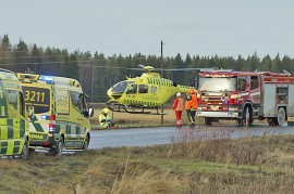 Pelastusajoneuvot olivat nopeasti ulosajopaikalla. Kuva: Simo Päivärinta.