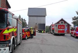 Paikalle hälytettiin yksiköitä myös naapurikunnista. Kuva: Simo Päivärinta