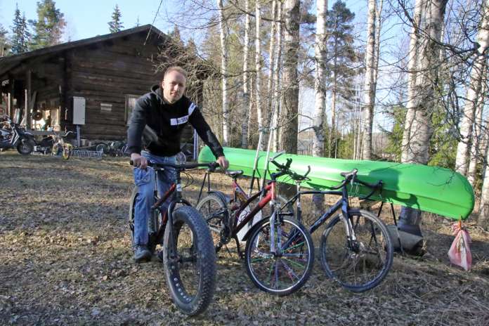 Sami Ruotsalaisen mielessä heräsi mieltä piristävällä pyörälenkillä halu laittaa hyvä kiertämään ja hän tarjoitui lainaamaan pyöriään ja kanoottiaan, jotta mahdollisimman moni pääsisi nauttimaan luontoliikunnasta.