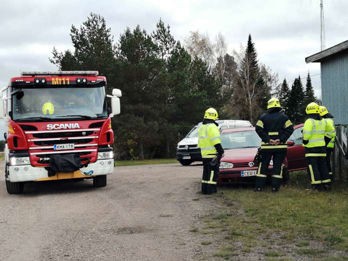 Henkilövahingoilta vältyttiin lauantaina Marttilassa Härkätiellä sattuneessa ulosajossa. Kuva: Simo Päivärinta.