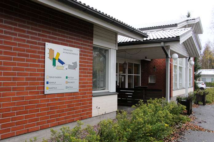 Liedon kunta aikoo tekemänsä selvityksen perusteella jatkaa Tarvasjoen Hyvinvointikeskuksen toimintaa kunnallisena toimintana. HVK:n vanhaan osaan jopa väläytellään pientä remonttia ja aikeissa on tehdä HVK:sta monitoimijainen kylätalo.