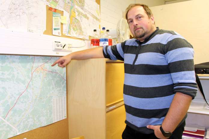 Auran vesi- ja viemäriputkien saneeraus aloitetaan Horsmanmäen alueellta, kertoo tekninen johtaja Kari Tuohi. (Kuva: Asko Virtanen)