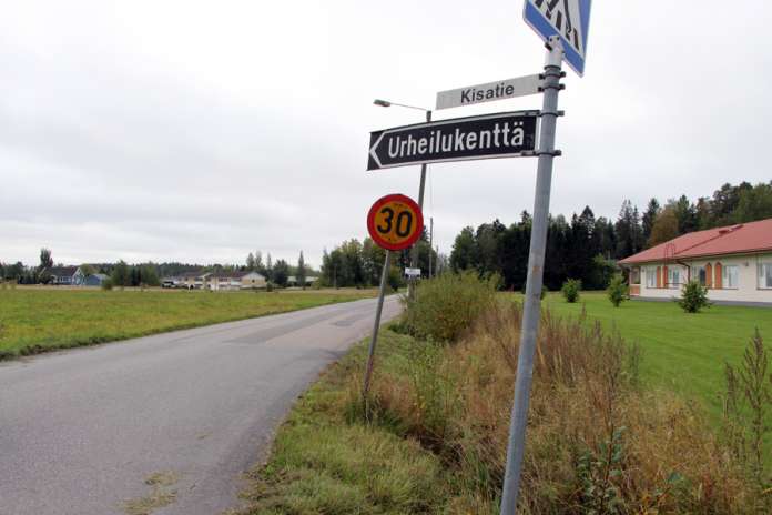 Aurassa asfaltoidaan ensi viikolla. Uutta pintaa tulee muun muassa Sillankorvantielle välillä Kisatie-Mäkitie.(Kuva: Asko Virtanen)