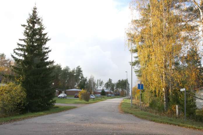 Auran tekninen toimi valmistelee vesijohtoverkoston saneerausta Horsman asuntoalueelle. Alueella on kaikkiaan 72 omakotitaloa ja 14 rivitaloa.