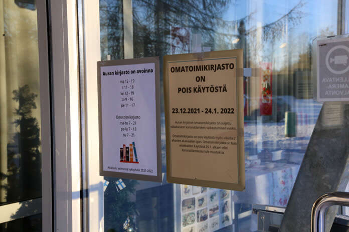 Auran omatoimikirjasto on väliaikaisesti suljettu koronan ja omatoimikirjastossa ilmenneiden sääntörikkomusten vuoksi. Sääntöjä ovat rikkoneet varhaisnuoret, jotka ovat muun muassa metelöineet, nujakoineet ja kiusanneet toisiaan.