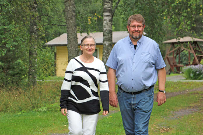 Anna Maija ja Matti Kaipainen ovat huomanneet, että lähetystyö ulkomailla tuntuu merkitykselliseltä, vaikka se väistämättä jääkin kesken.