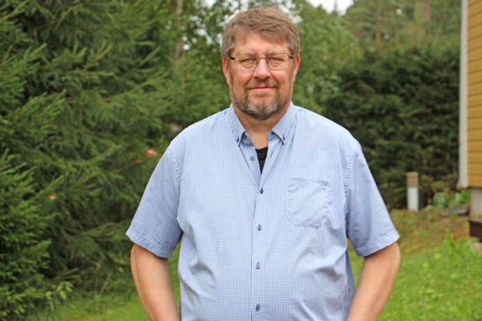 Matti Kaipainen kertoo irtisanoutumispäätöksen olleen vaikea. Hän sanoo olevansa helpottunut, kun päätös tuli tehtyä.