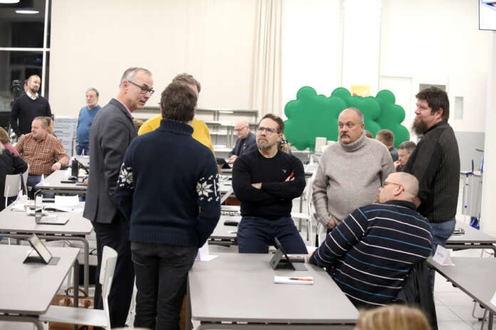 Talousarvio kelpasi Pöytyän kunnanvaltuustolle lähes sellaisenaan, mutta investointiohjelmaan tehty pieni viilaus aiheutti neuvottelutauon.