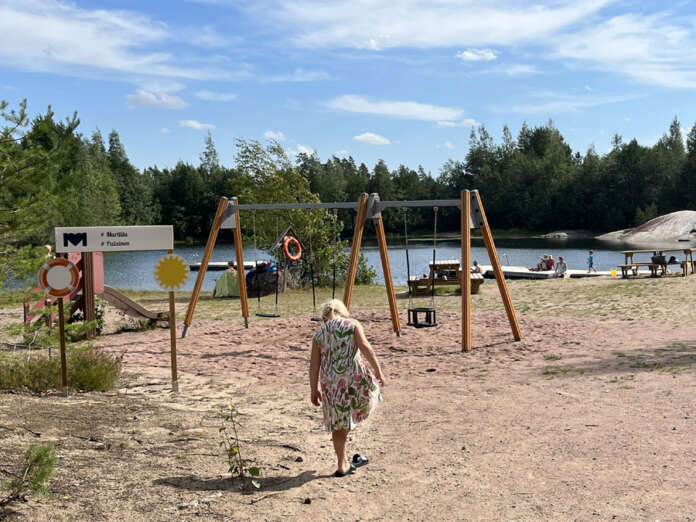 Kioski, köysirata tai vesiliukumäki Palaisiin? Tai ehkä sittenkin leikivälineitä liikennepuistoon, koirapuisto tai kirsikkapuisto keskustaan? Muun muassa nämä ehdotukset ovat mukana Marttilan kunnan osallistuvan budjetoinnin äänestyksessä. Kuva @ Marttilan kunta.
