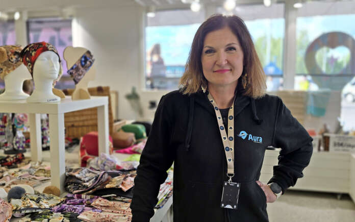 Anna-Mari Alkio jatkaa uusiin tuuliin työelämässä jääden kuitenkin auralaiseksi. Hänen viimeinen työpäivänsä Auran kunnan palveluksessa on juhannusviikon torstai.