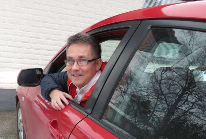 Asko Ajaminen on Asko Virtaselle mieluisaa niin päätoimittajan työssä kuin linja-autovuoroillakin.
