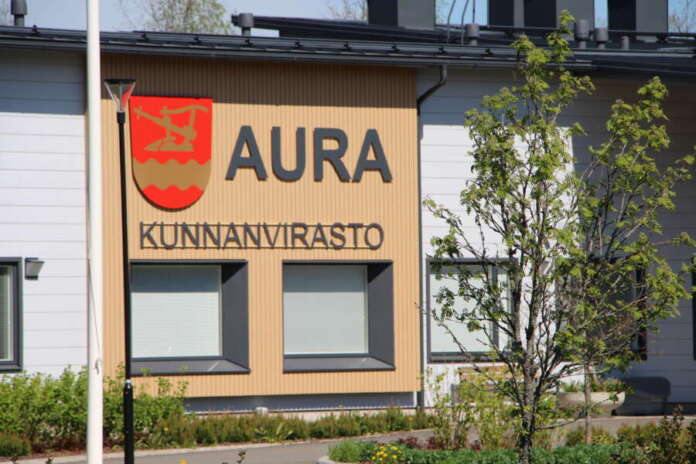Työttömien työnhakijoiden osuus auralaisesta työvoimasta on ainoastaan 7,5 prosenttia, mikä on maakunnan tilanteeseen verrattuna alhainen luku. Työttömien työnhakijoiden osuus auralaisesta työvoimasta oli kesäkuussa 2025 ainoastaan 7,5 prosenttia, mikä on maakunnan tilanteeseen verrattuna alhainen luku.