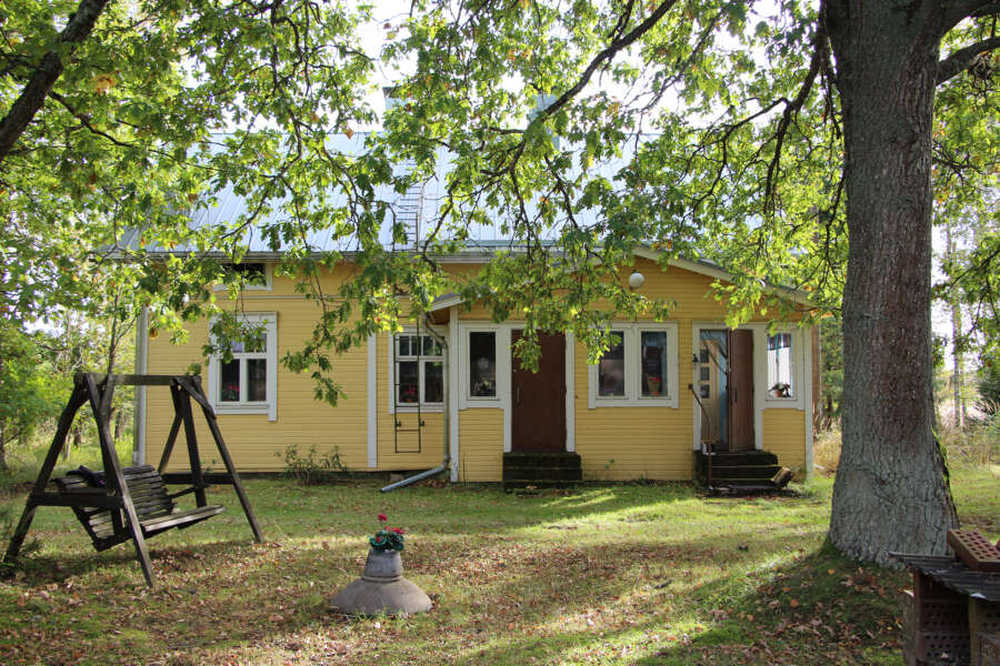 Murtomaan päärakennus valmistui Oripään Koivusaaren kylään tiettävästi vuonna 1917.